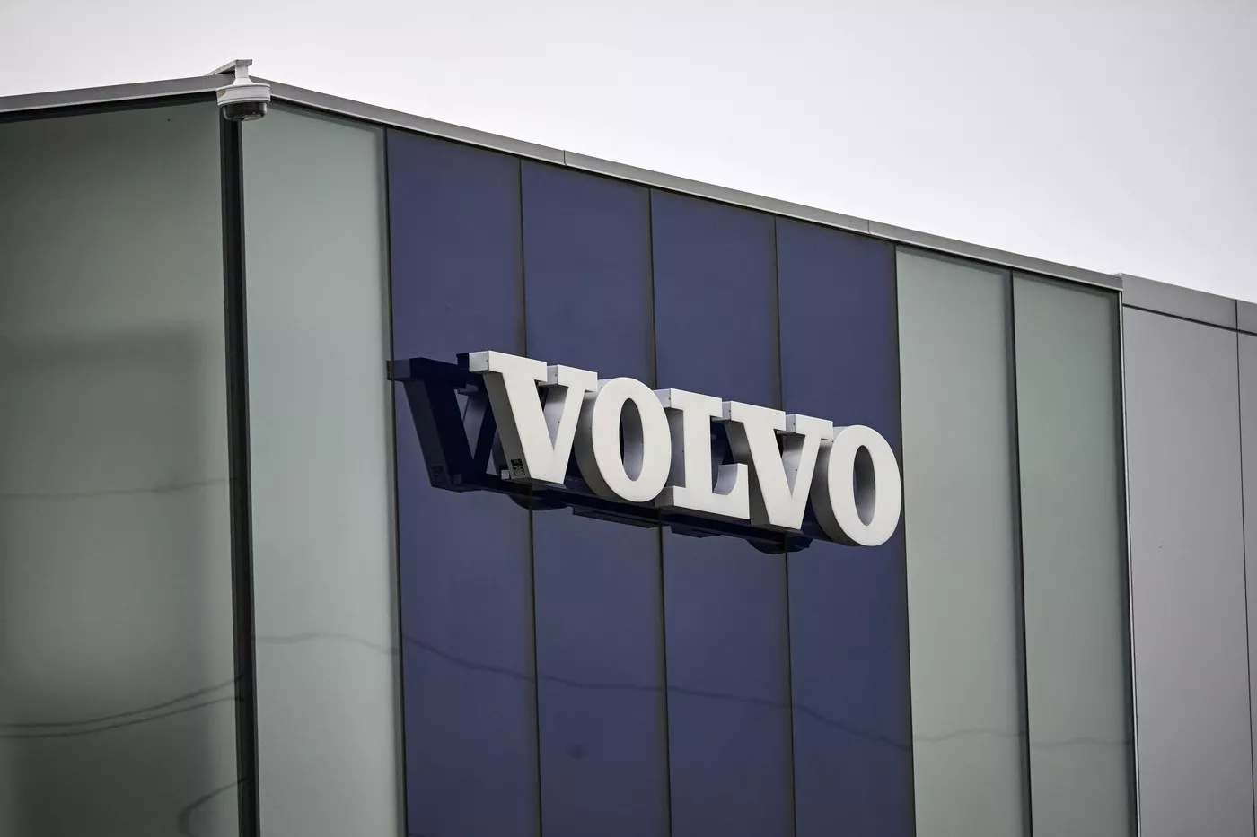 Američke carine i kineska konkurencija pritisle Volvo, kompanija ukida 2.500 radnih mjesta