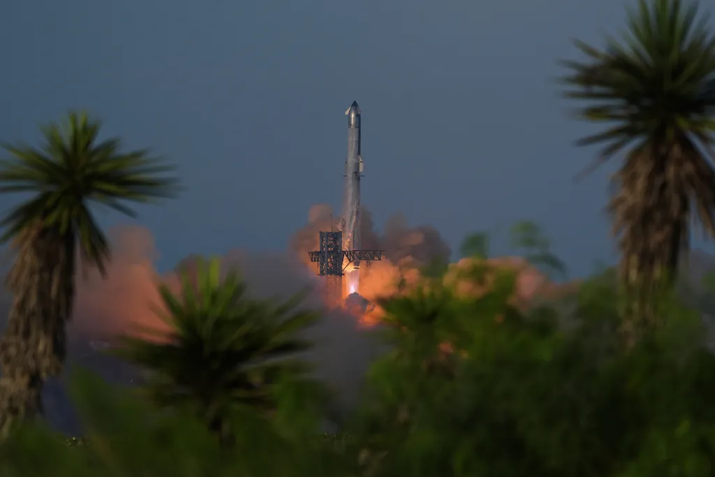 SpaceX se sprema za istorijski 15. let Starshipa: Cilj je hvatanje gornjeg stepena lansirnim tornjem