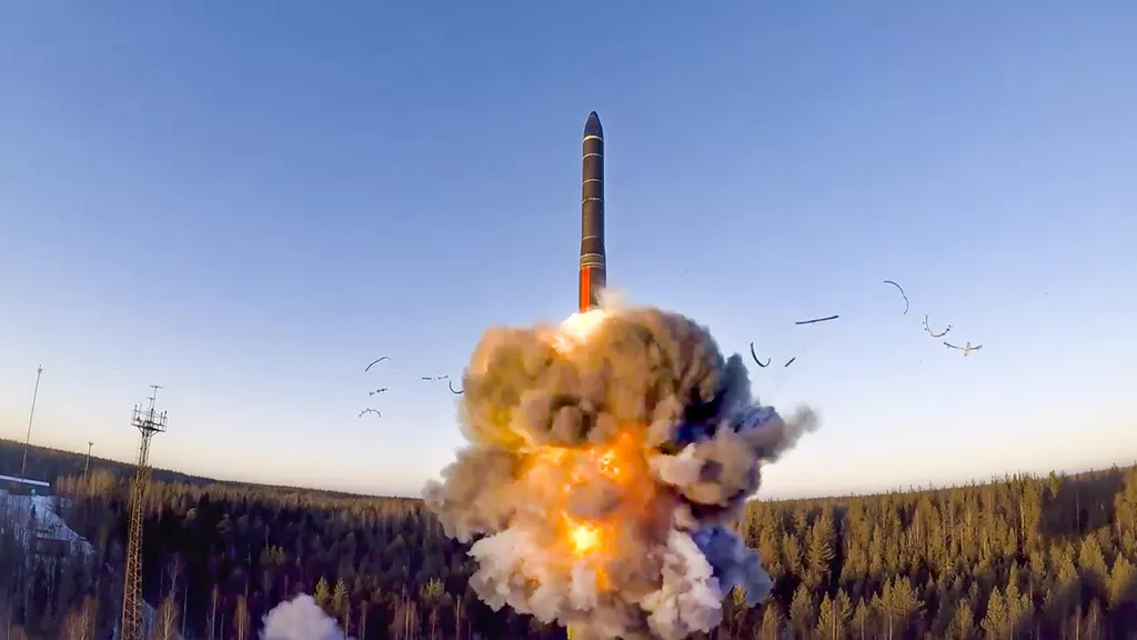 Koalicija predvođena Saudijskom Arabijom saopćila da je presrela 11 dronova Huta i jednu balističku raketu