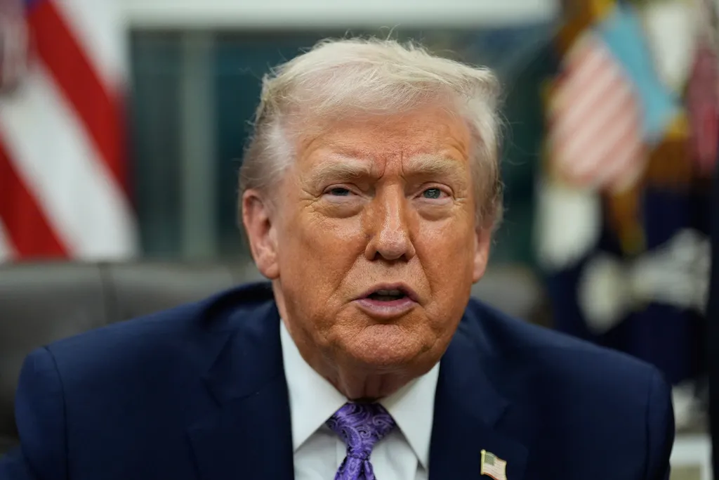 Trump nakon napada u Saudijskoj Arabiji: Možda napadnemo Hute