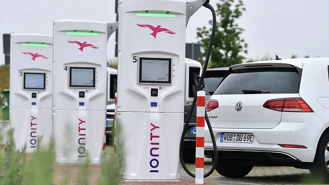 Prodaja električnih vozila u EU u septembru porasla za gotovo 73 posto
