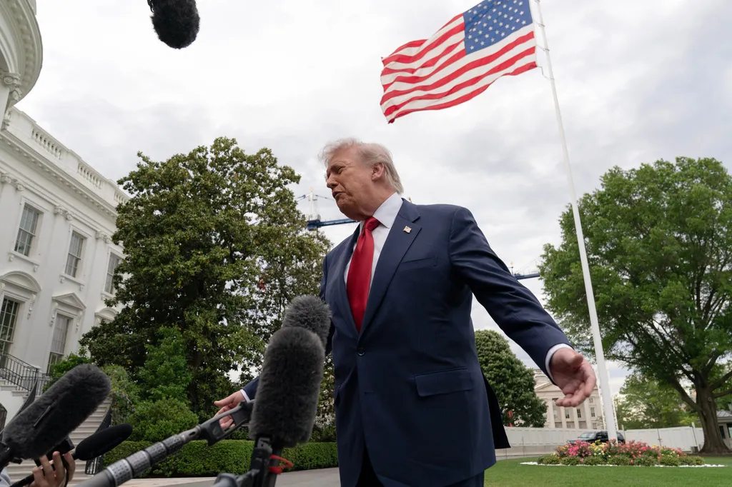 Američki međuizbori test za Trumpa: Demokrate u prednosti, glasalo 44 miliona birača