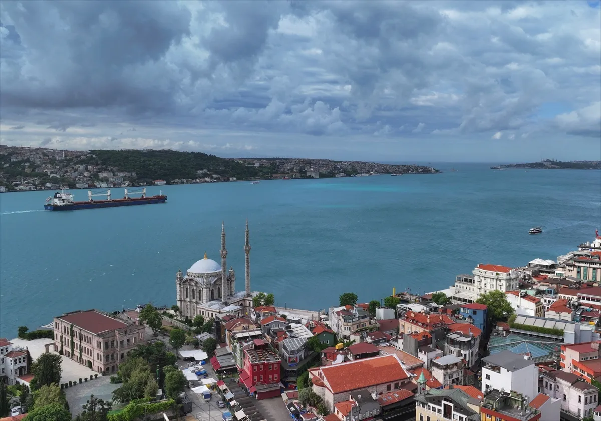 Saobraćaj u Bosforu obustavljen zbog kvara na tankeru