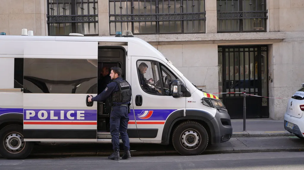U Parizu počeli novi protesti, vojska i policija na ulicama