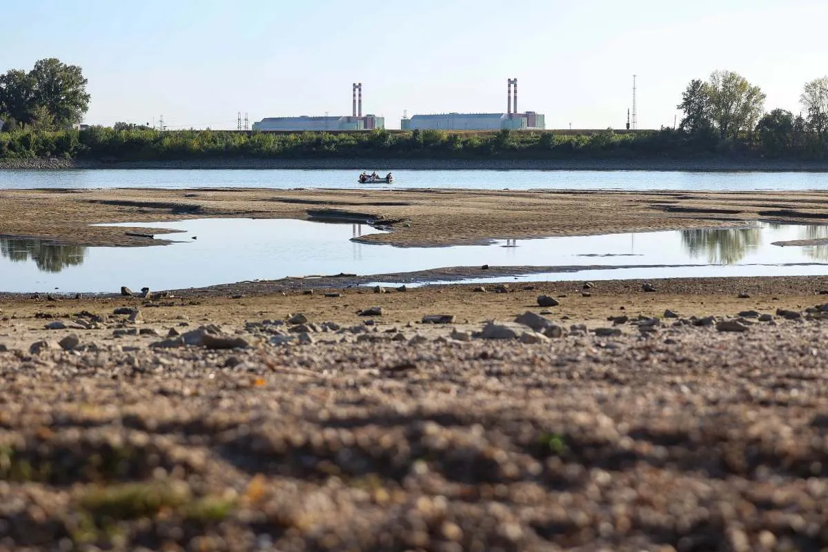 Dunav na rekordno niskom nivou, nuklearka "Pakš" nastavlja sa radom