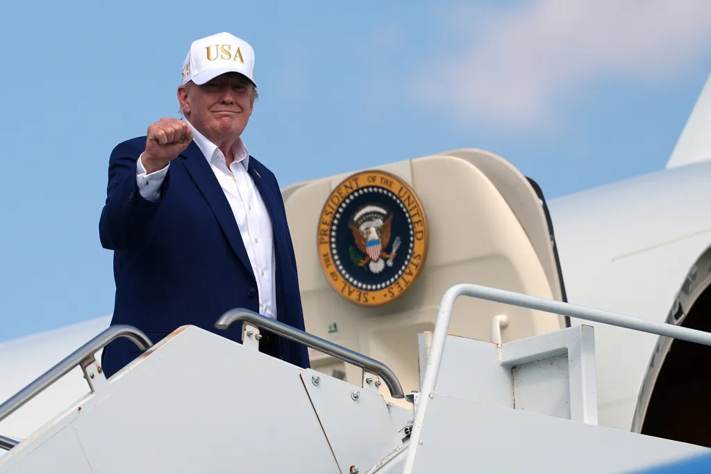 Trumpova podrška pala na rekordno niskih 31% uoči izbora na sredini mandata