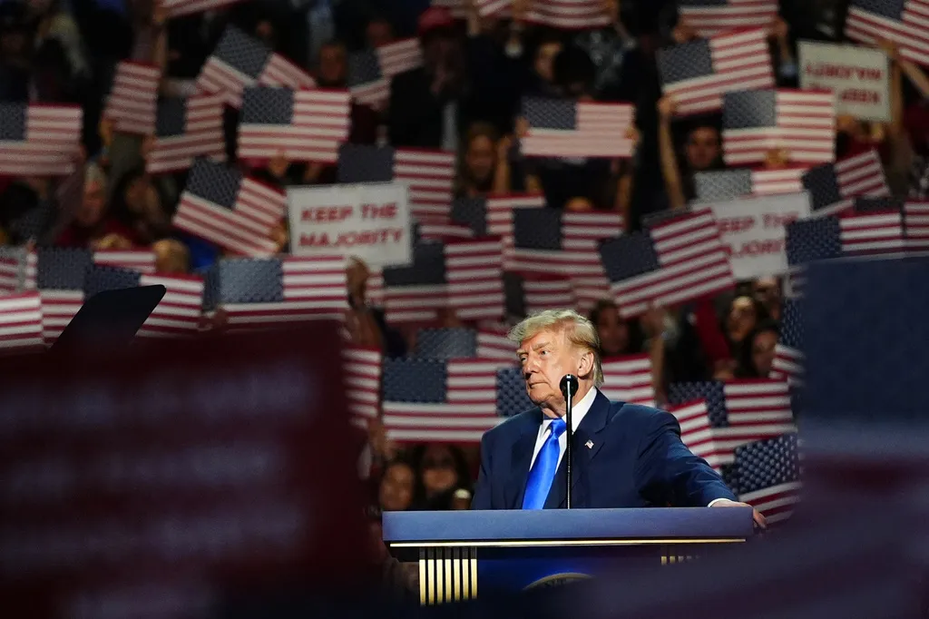 Trump: Neprijatelj je ko koristi izraz vještačka inteligencija, a ne superinteligencija