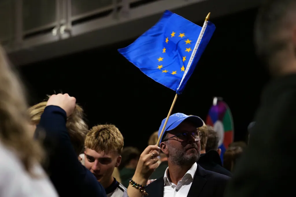 Podrška brzom ulasku Ukrajine u EU u padu, većina građana protiv