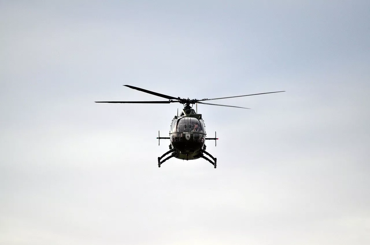 Srušio se helikopter sa šest članova posade, u toku potraga 