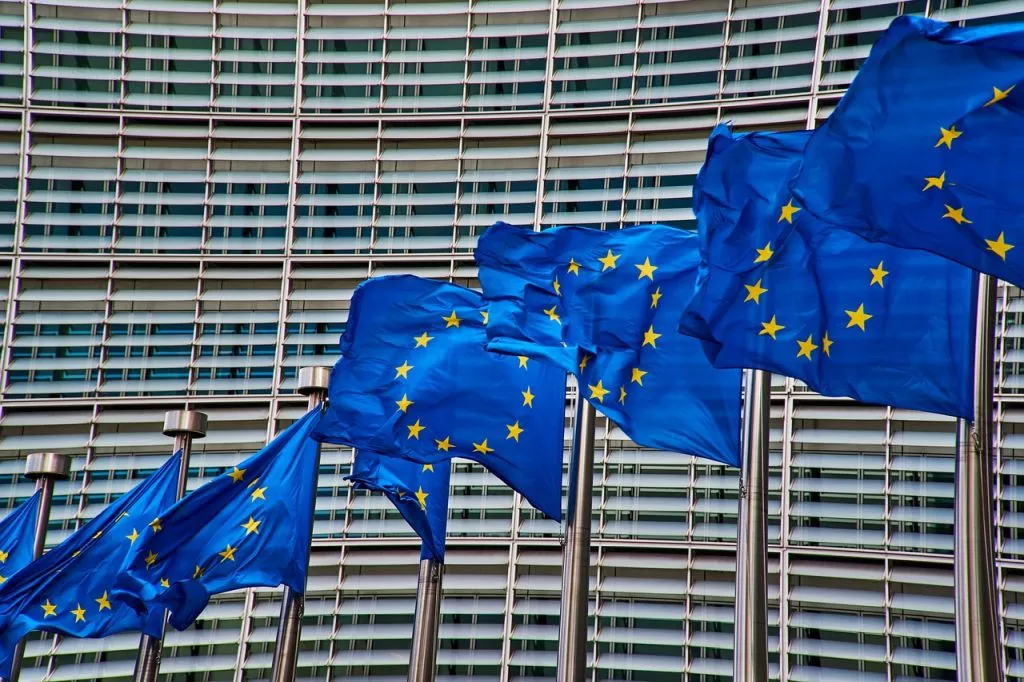 Dug Evropske unije do kraja 2027. mogao bi dostići bilion evra